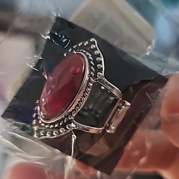 Coquettishly Casablanca Red Ring Sz 💍 5-9 NWT. #2 - Picture 4 of 4